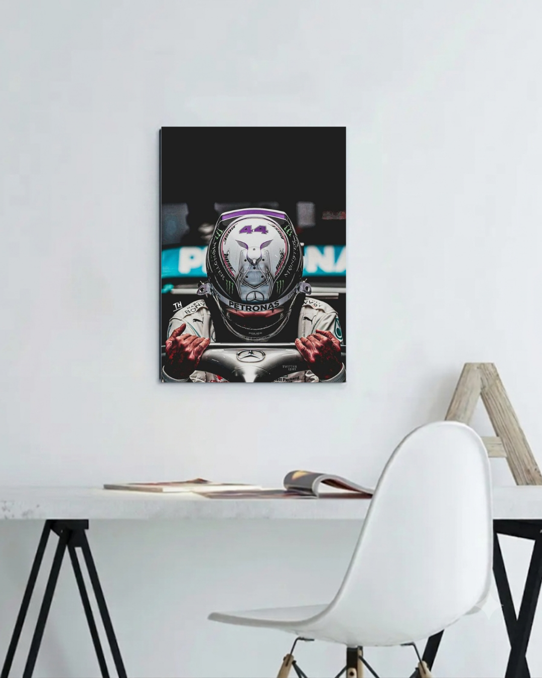 MERCEDES 1 MDF (LEWIS HAMILTON)